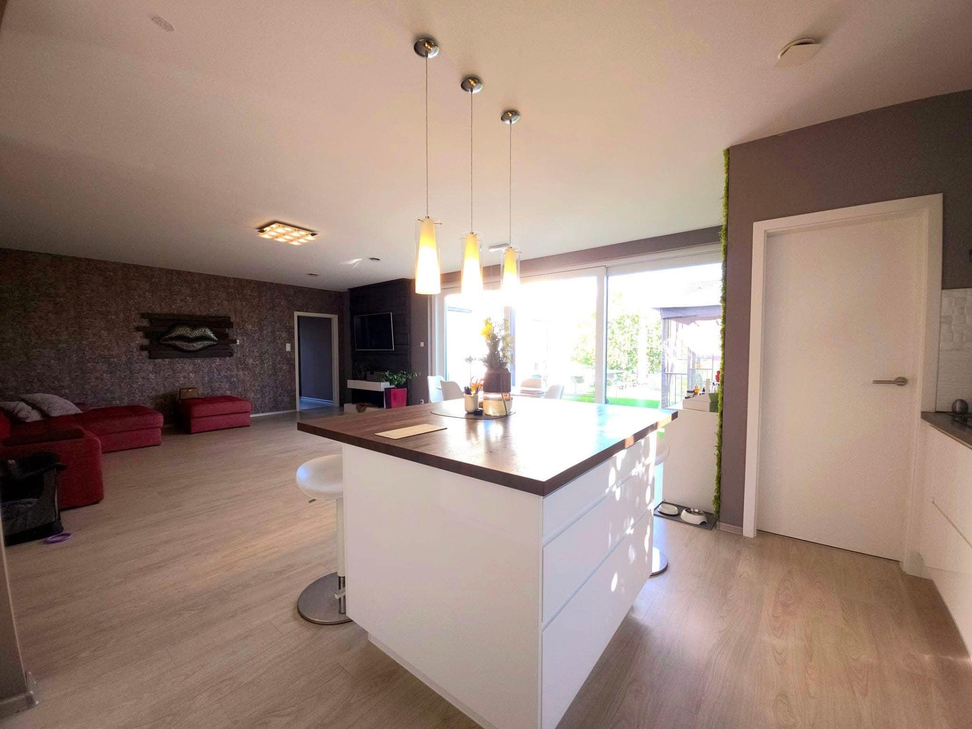 Luxus, exkluzív életkörnyezet Deszken a Marosmenti lakóparkban! Ide csak költözni kell!